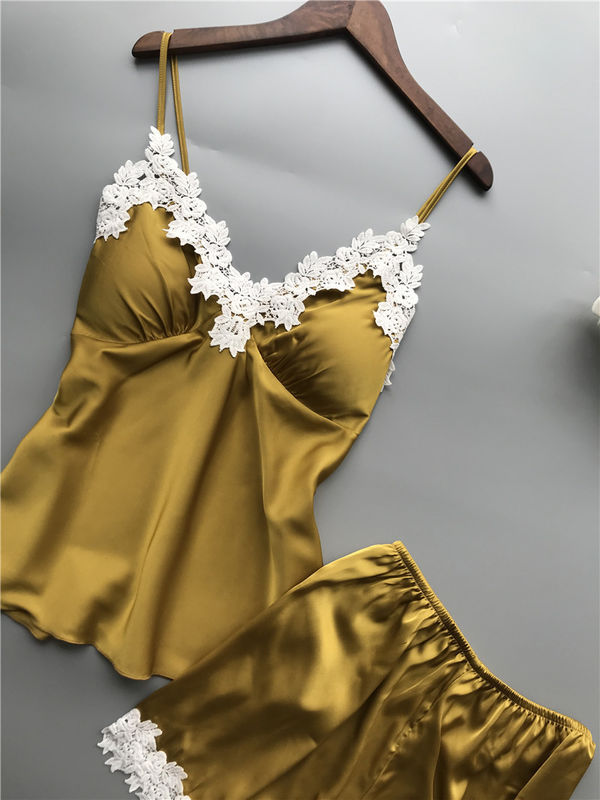 Đồ ngủ nữ thoáng khí Đồ ngủ Satin Bộ đồ lót ren hai mảnh cổ V