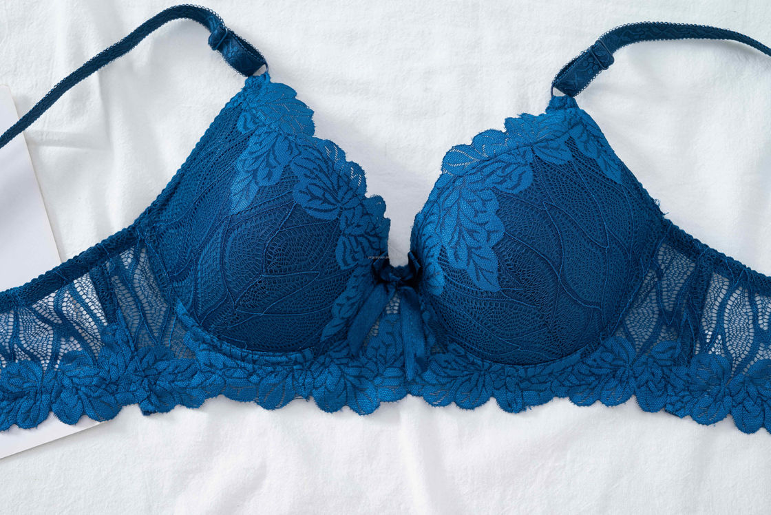 Thời trang nữ 50-60kg Áo lót nữ sexy liền mạch 75B 75C 75D Push Up Wireless